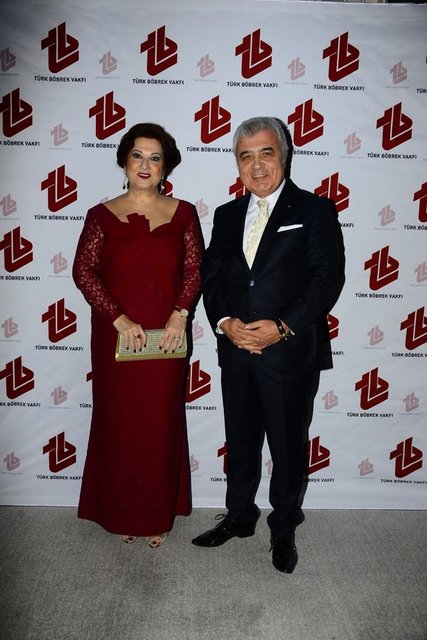 FİGEN - HAYATİ BABAOĞLU