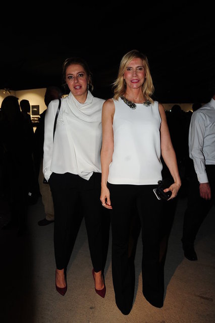 ELİF DÜRÜST, ESRA DİNÇKÖK
