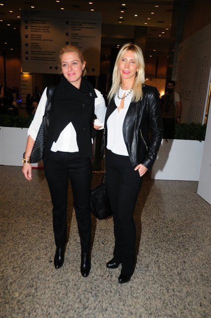 ELİF DÜRÜST, ESRA DİNÇKÖK