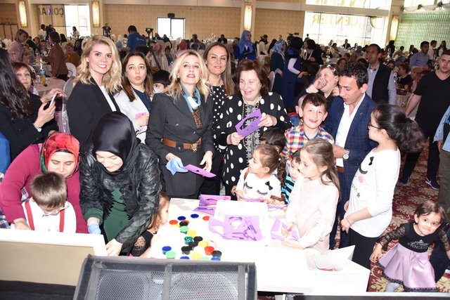 HANDE SEZER PEKCAN, NEŞE GÖNÜL, MONİK İPEKEL 
