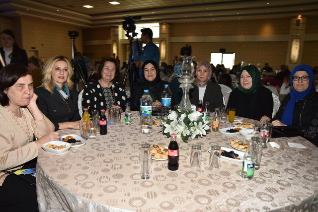 AYŞE HALE BACAKOĞLU, NEŞE GÖNÜL, MONİK İPEKEL, DİDAR KAFAOĞLU, AYŞE ÖZDEMİR, FATMA KELEMENÇE, BELGİN UYGUN