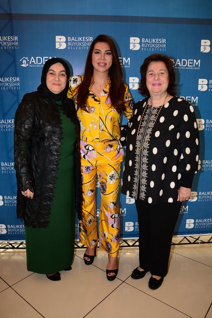DİDAR KAFAOĞLU, EBRU YAŞAR, MONİK İPEKEL