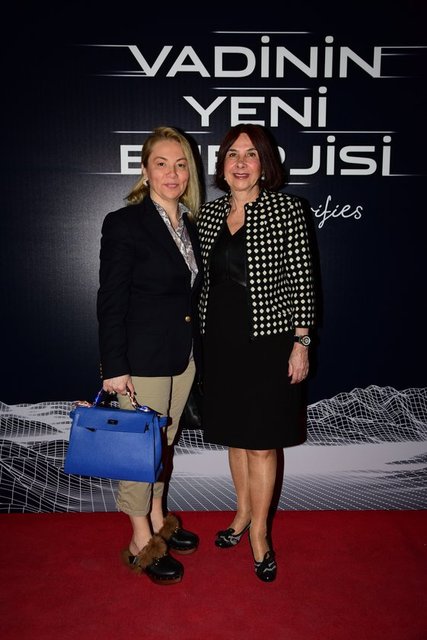 GÜNİZ İYİANLAR, ZEYNEP GERMEN