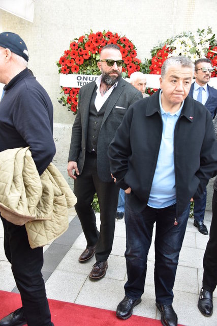 ÖNDER ÖZTARHAN