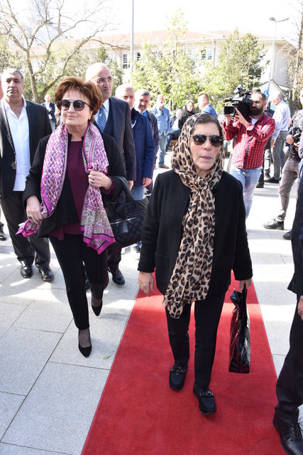 BERNA YILMAZ, ESRA TOKAR