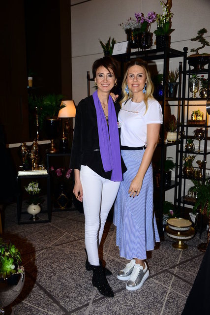 YASEMİN GAZANKER, ESRA İNCEEFE