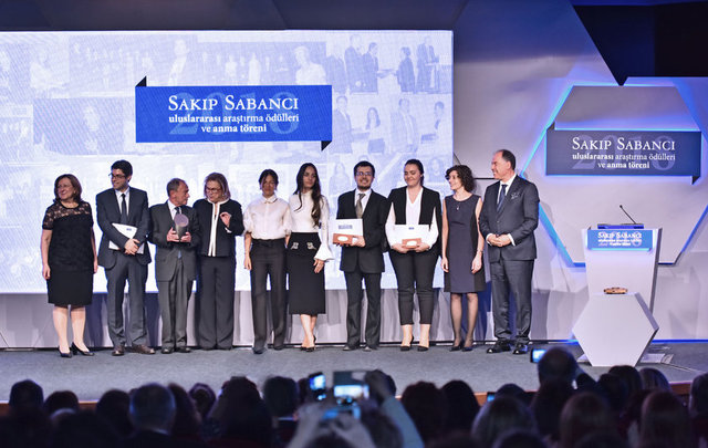 BERK ESEN, ADAM PRZEWORSKI, GÜLER SABANCI, SEVİL SABANCI, MELİSA TAPAN, SELİM ERDEM AYTAÇ, İPEK ÇINAR