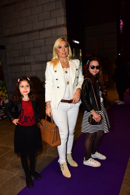 SERAP, MELİSA, LARA SARI