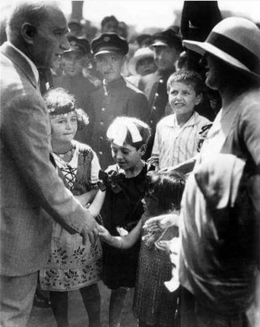 MUSTAFA KEMAL ATATÜRK