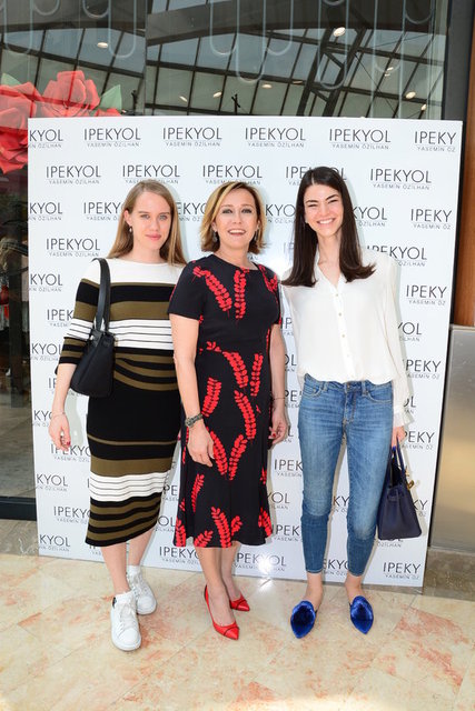YELDA, REVNA DEMİRÖREN, ZEYNEP SELVİLİ ÇARMIKLI