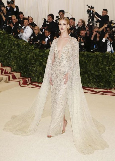 ROSIE HUNTINGTON-WHITELEY