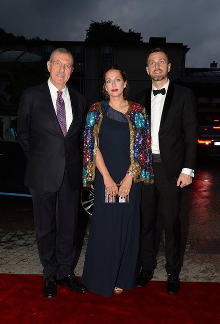 ZEYNEL ABİDİN - ZEYNEP, MEHMET RIZA ERDEM