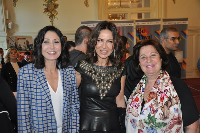 REYHAN İPEKEL, SİTARE KALYONCUOĞLU, MONİK İPEKEL