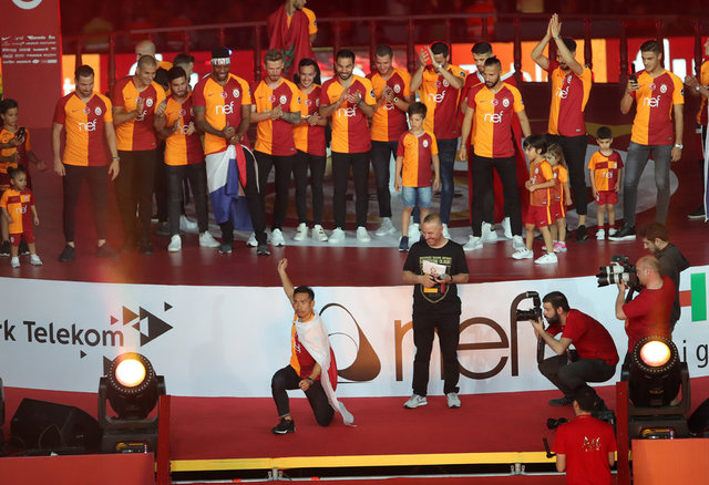 GALATASARAY ŞAMPİYONLUK KUTLAMASI
