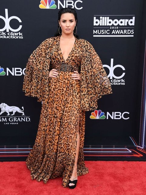 DEMI LOVATO 