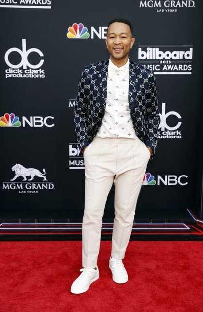 JOHN LEGEND