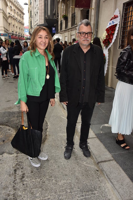ESRA EKMEKÇİ, ARHAN KAYAR 