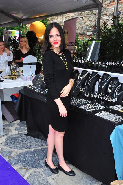 ASLI GONCER 