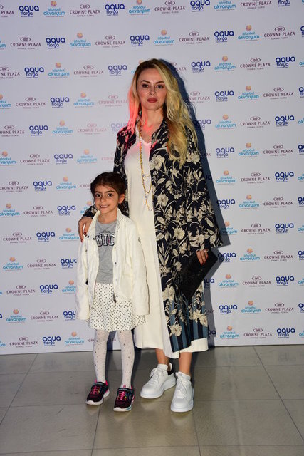 ZEYNEP, MELTEM DEMİR