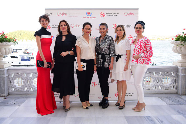 YASEMİN GAZANKER, KADRİYE İLGAR, HÜLYA ÜNAL, BURCU CESUR, ELİF ERGÜVEN, GÖZDE EGEMEN, ŞENGÜL AKHAN