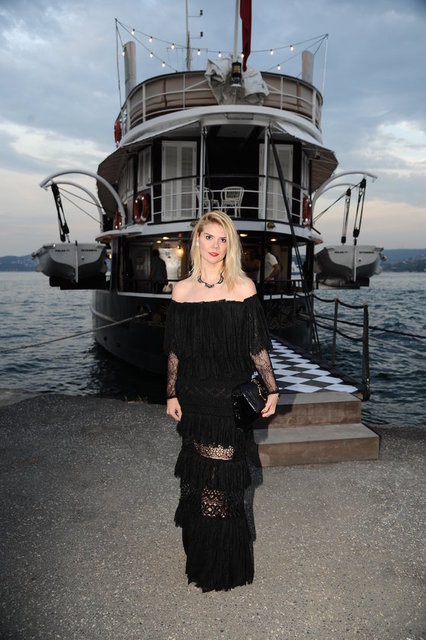 HANDE SEZER PEKCAN