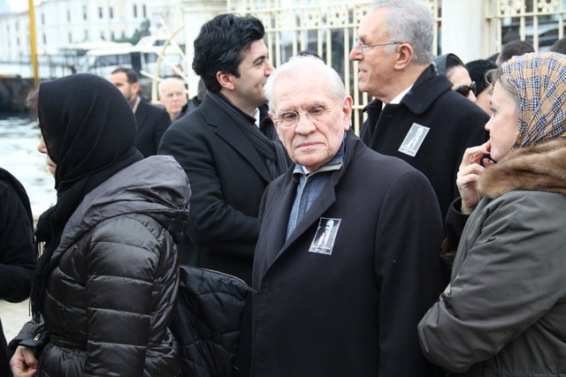 ERDOĞAN DEMİRÖREN