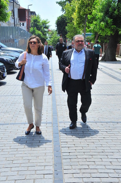 AHMET ÖZAL
