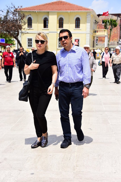 EFE - SİNEM ÖZAL