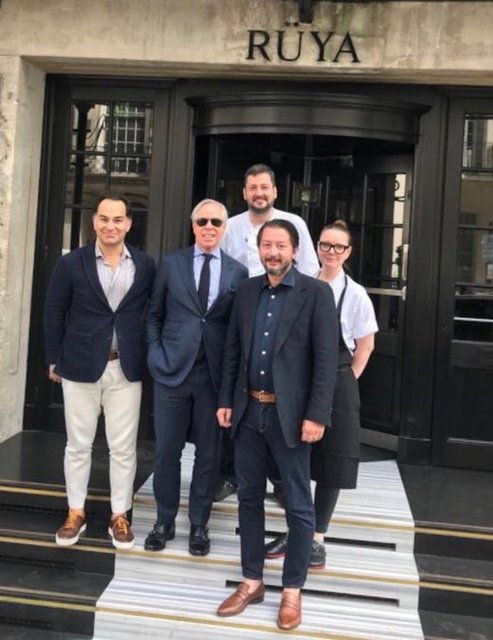 TOMMY HILFIGER, UMUT ÖZKANCA