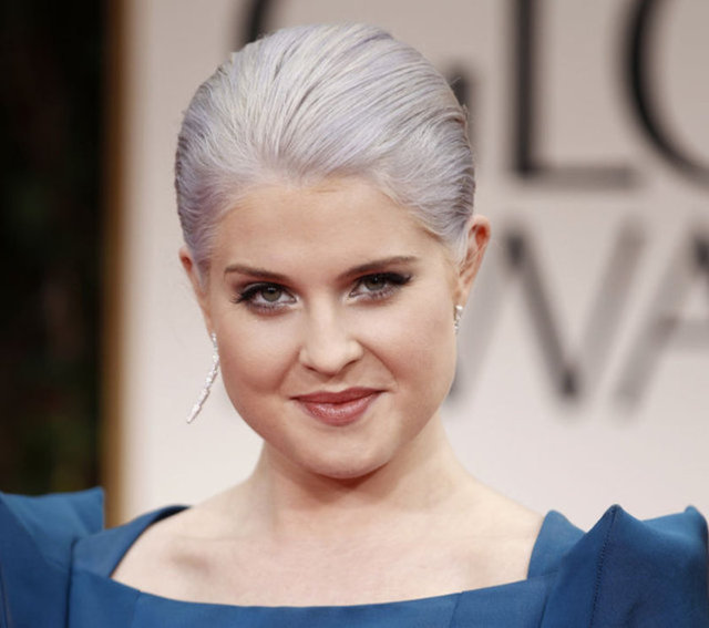 7. Armut yüz (Trapezoid) - Kelly Osbourne veya Minnie Driver - Çene çizgisi alından daha geniştir ve çene de oldukça geniştir.