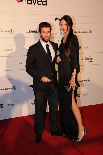 AKSEL - NAZLI GOLDENBERG