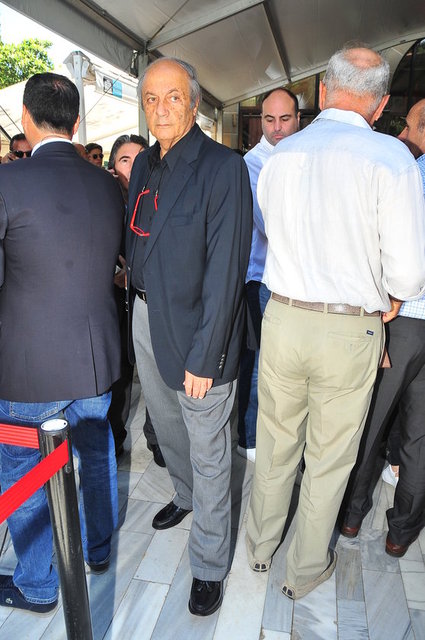TUNCAY ÖZİLHAN