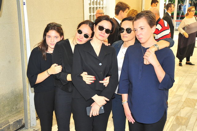 ELA TARA, ASLI ANGIN, LEYLA TARA, ZEYNEP KEYMAN, ESRA TARA