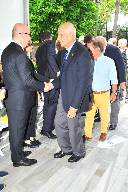İNAN KIRAÇ
