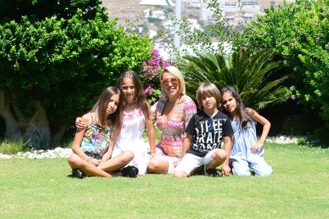 ZEYNEP, AYŞE, ÖZNUR, ALİ, ELİF YAKIN