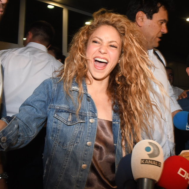 SHAKIRA