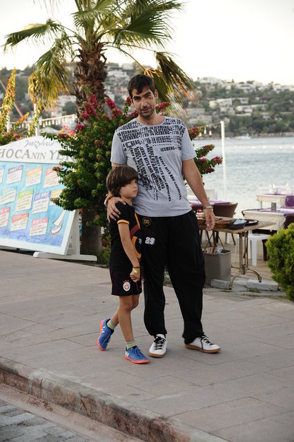KEREM, EKREM DÜRÜST