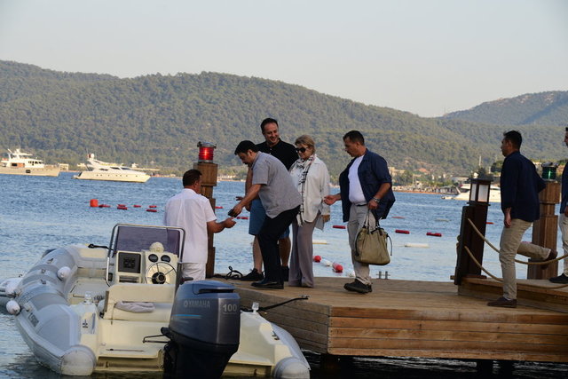 TANSU ÇİLLER