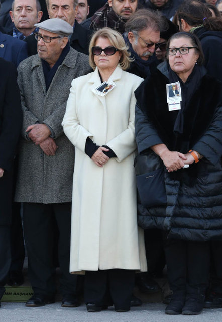 TANSU ÇİLLER