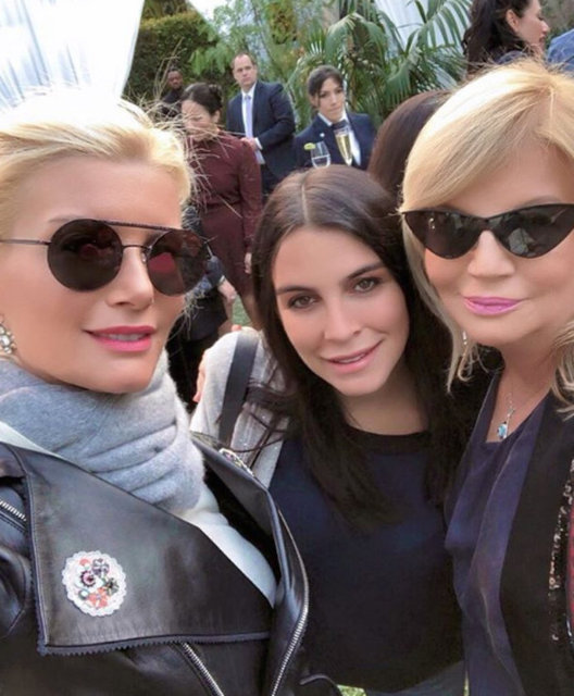 BEGÜM ŞEN, NESLİŞAH ALKOÇLAR DÜZYATAN