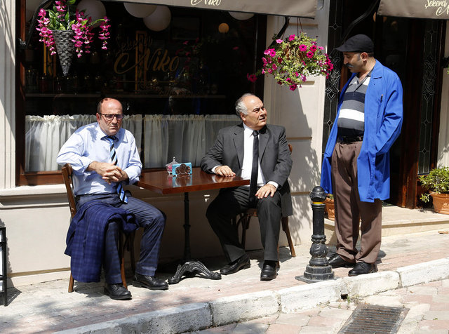 Keşke Hiç Büyümeseydik 1. Bölüm Fotoğrafları