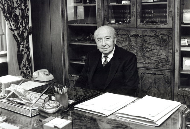 VEHBİ KOÇ