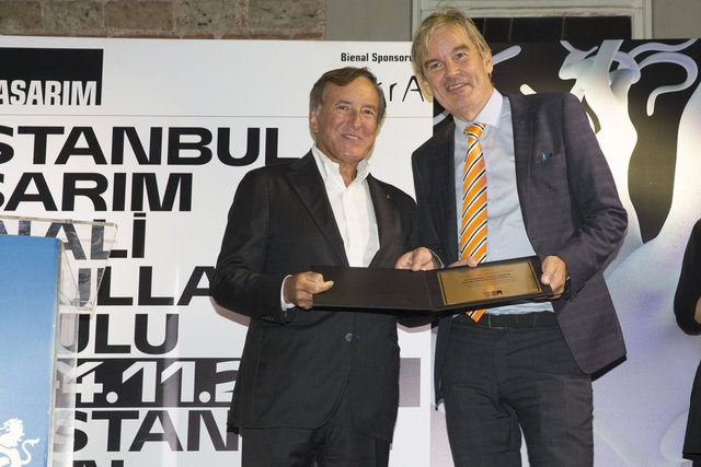 BÜLENT ECZACIBAŞI, BART VAN BOLHUIS
