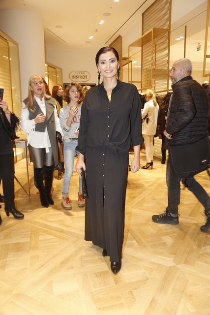 HANDE FIRAT ÖZVARDAR