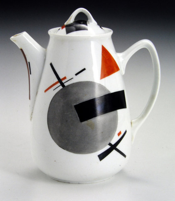 Nikolai Suetin (1897–1954) Kahvedan, 1923 