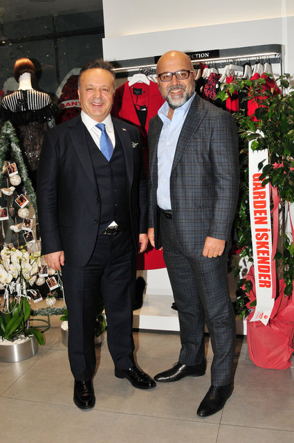 İSMAİL GÜLLE, NEJDET AYAYDIN