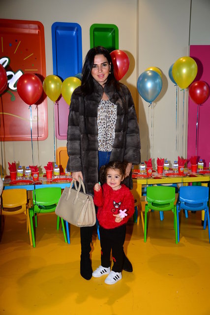 BURCU, MİNA ZİYAL