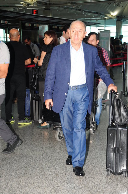 NİHAT ÖZDEMİR