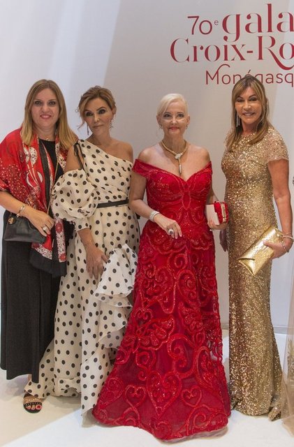 HÜLYA BİREN, MARKİZ ROBERTO GİLARDİ, FERYAL GÜLMAN, DALİA GARİH