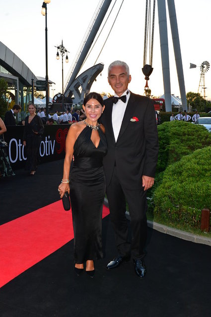 SUZAN SABANCI, HALUK DİNÇER